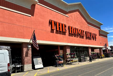 Home depot riverhead - When you're looking for better products at better values - look to the only name in improvement - The Home Depot. Download Our App. How doers get more done™. Need Help? Please call us at: 1-800-HOME-DEPOT(1-800-466-3337) Special Financing Available everyday*. Pay & Manage Your CardCredit Offers.